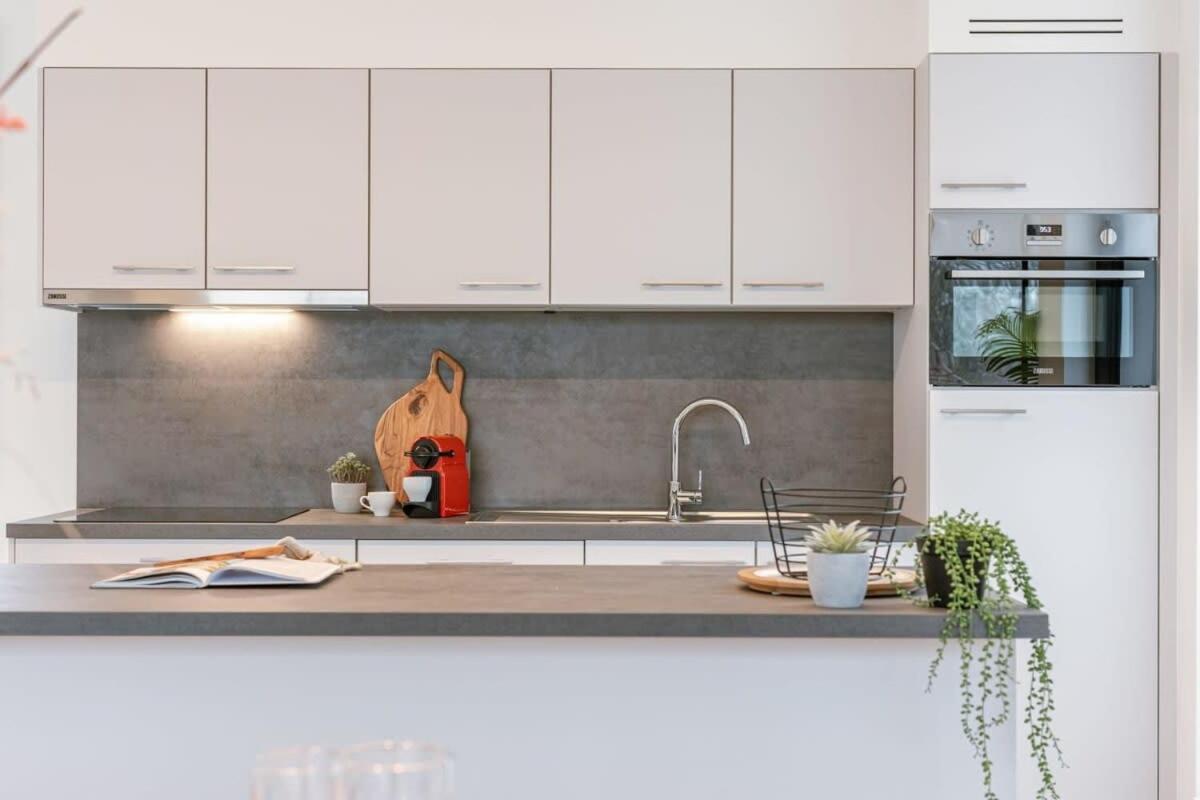 Huswell - With Two Large Terraces Apartment