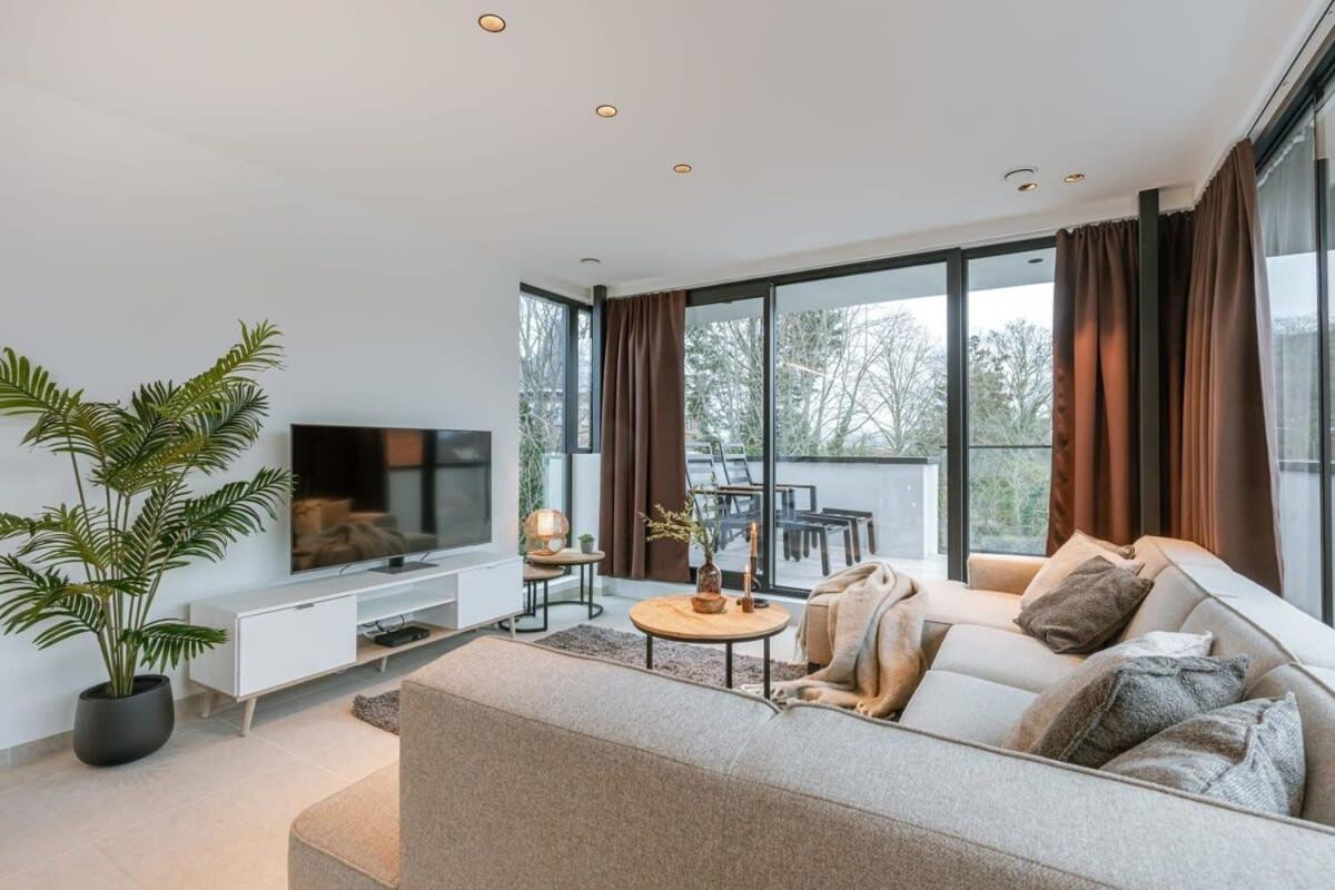 Apartment Huswell - With Two Large Terraces