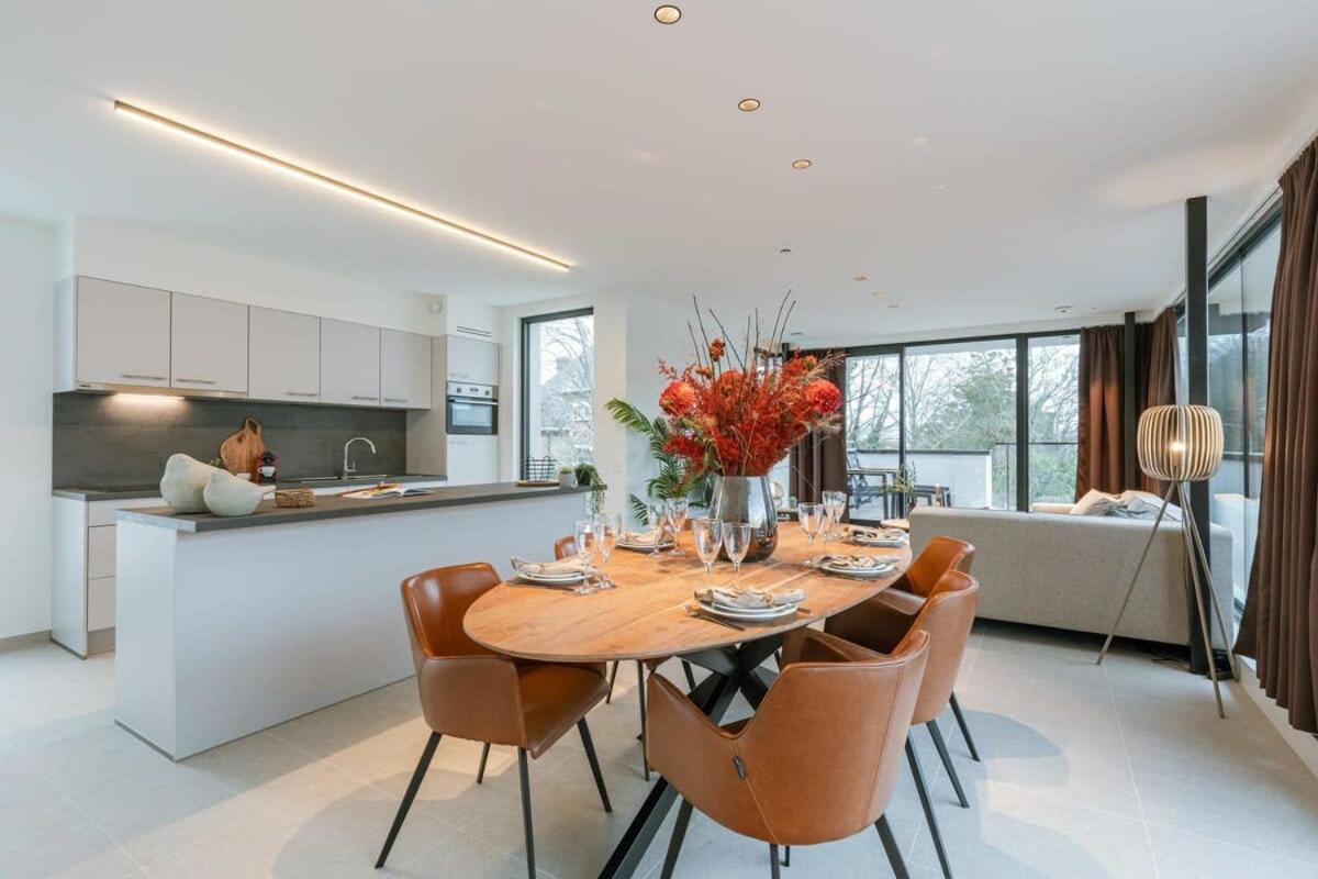 Huswell - With Two Large Terraces Apartment Zedelgem